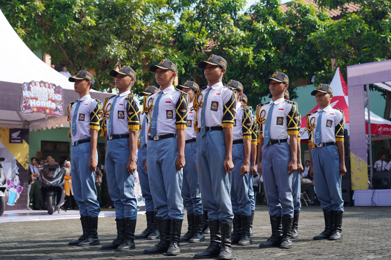 Special Performance Mendadak Pensi di SMKN 2 Surakarta.