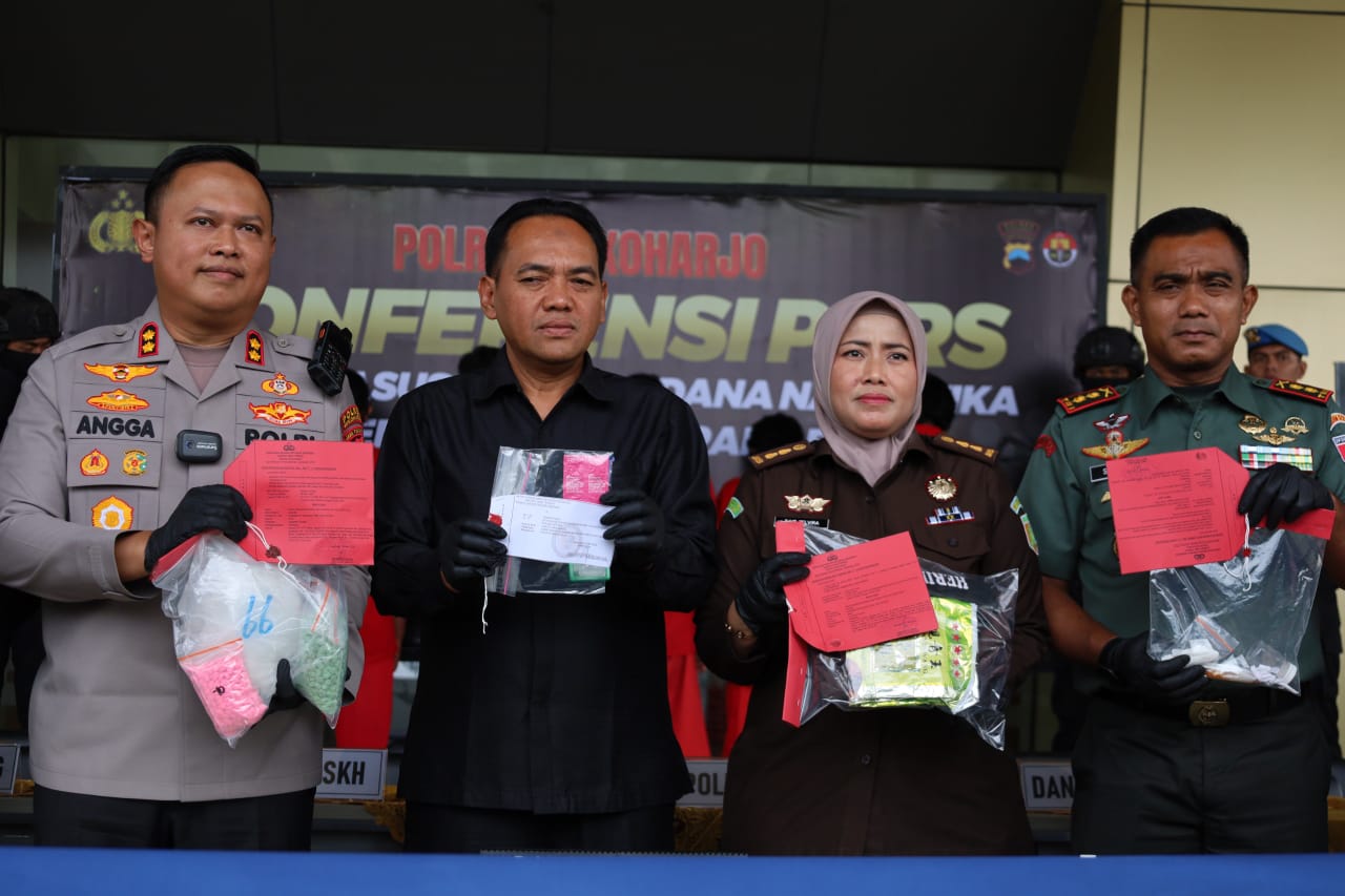 Barang bukti narkotika yang berhasil di sita aparat penegak hukum di Sukoharjo.