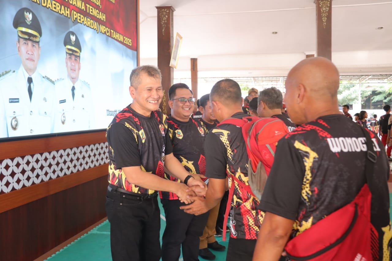 Bupati-Wabuup Wonogiri Setyo-Imron berangkatkan ratusan atlet dan ofisial untuk mengikuti ajang Pra Pekan Olahraga Provinsi (Pra Porprov) Jawa Tengah, Selasa (12/8/2025).