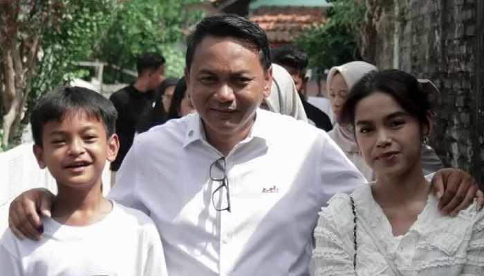 Wakil Bupati Pati Risma Ardhi Chandra bersama anak-anaknya.