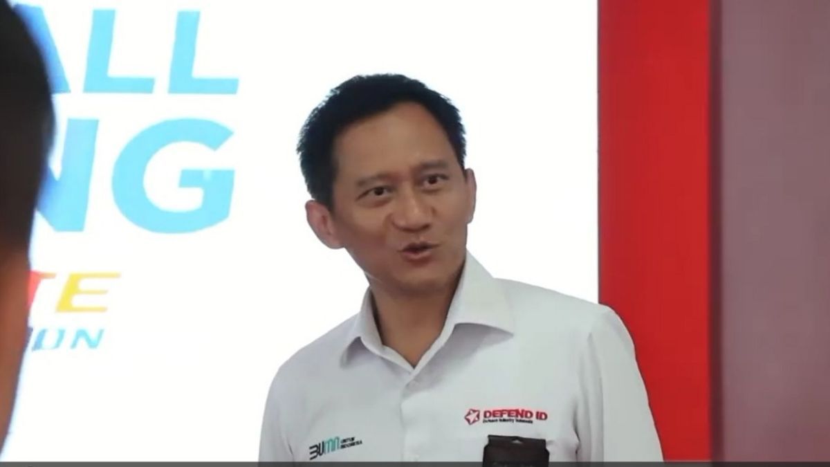Bobby Rasyidin resmi pimpin PT KAI gantikan Didiek Hartantyo. Simak daftar lengkap direksi dan komisaris baru KAI.