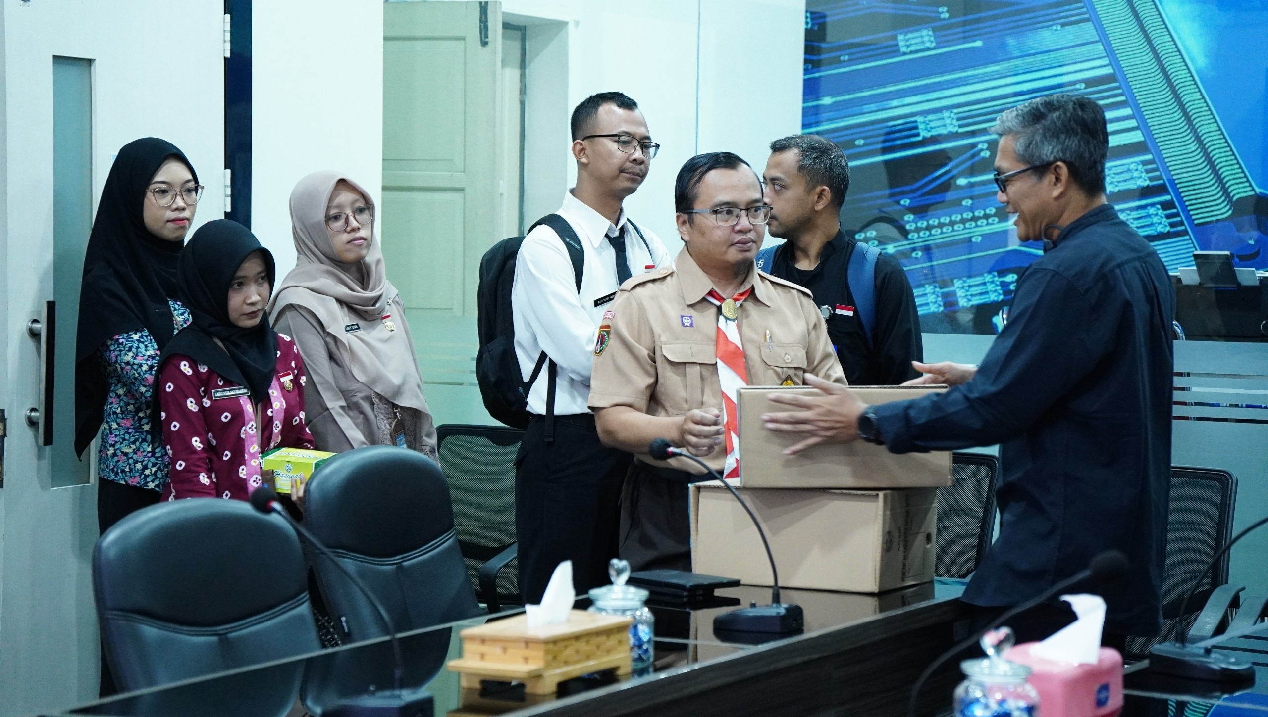 ASN muda Pemkab Karanganyar program digitalisasi berbasis kolaborasi generasi (prodigi). (Rudi Hartono/Radar Solo)