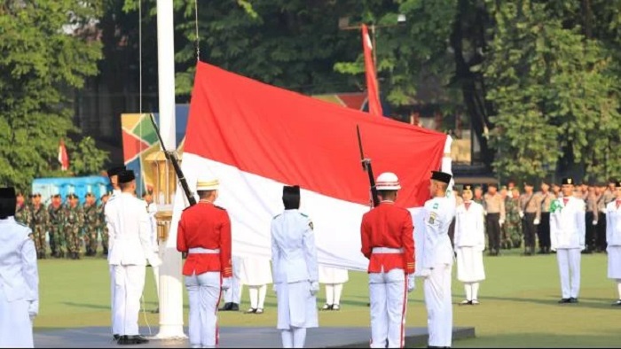 Teks Naskah Proklamasi Kemerdekaan Indonesia lengkap untuk upacara 17 Agustus 2025, beserta sejarah singkat dan makna tahun 2605.