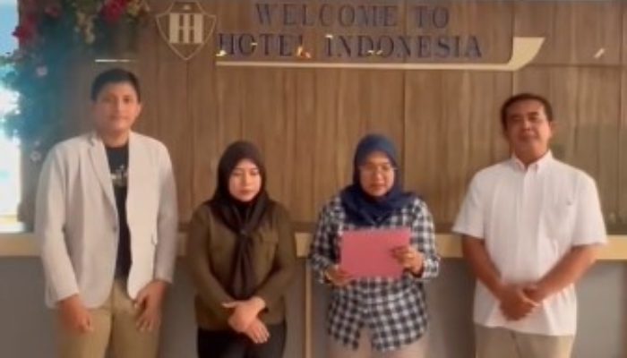 Manajemen Hotel Indonesia Syariah Pekalongan meminta maaf.