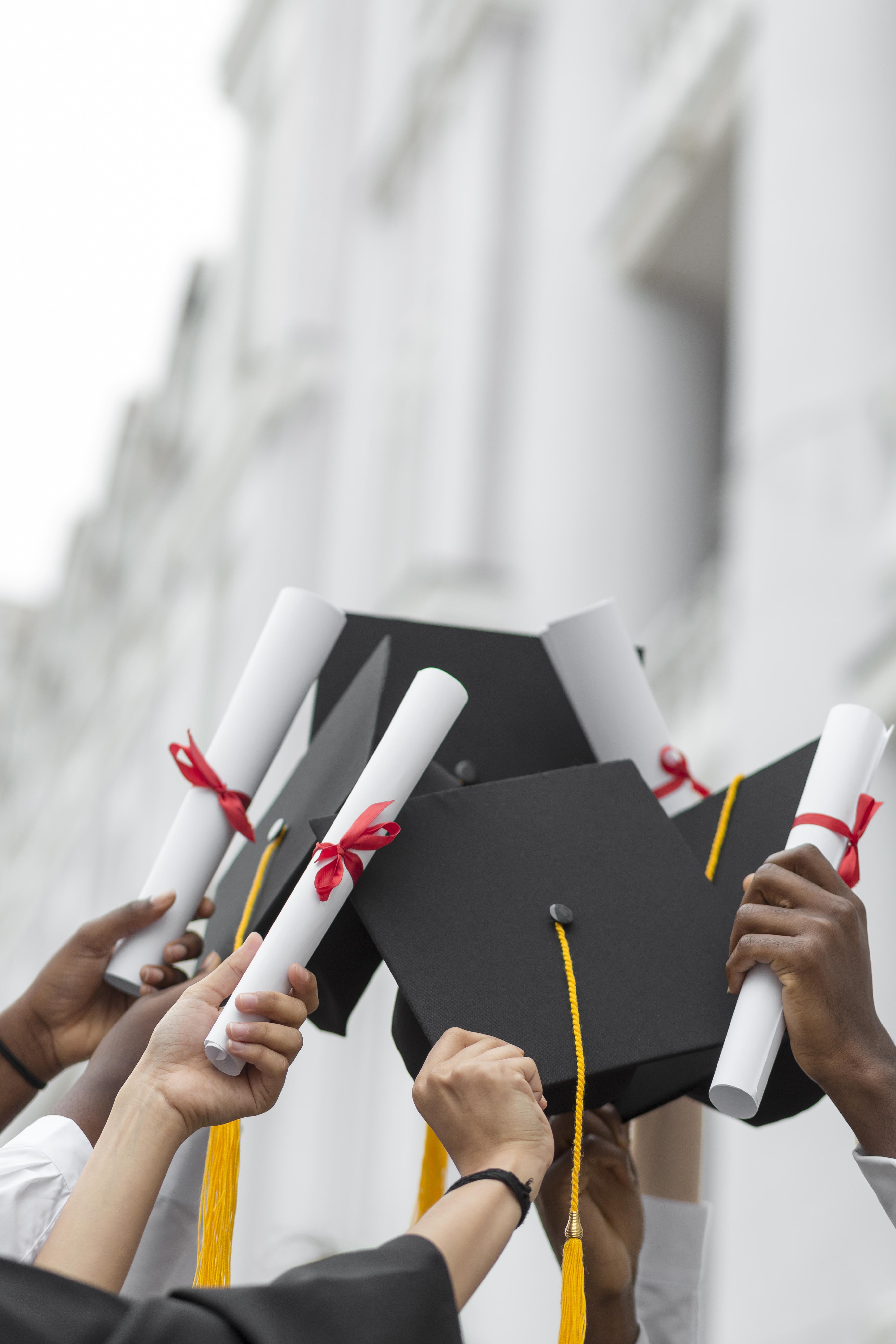 Beasiswa YAN&rsquo;S Scholarship 2025 dibuka! Gratis mentoring kelas dunia dari alumni Harvard, MIT, dan universitas top dunia.