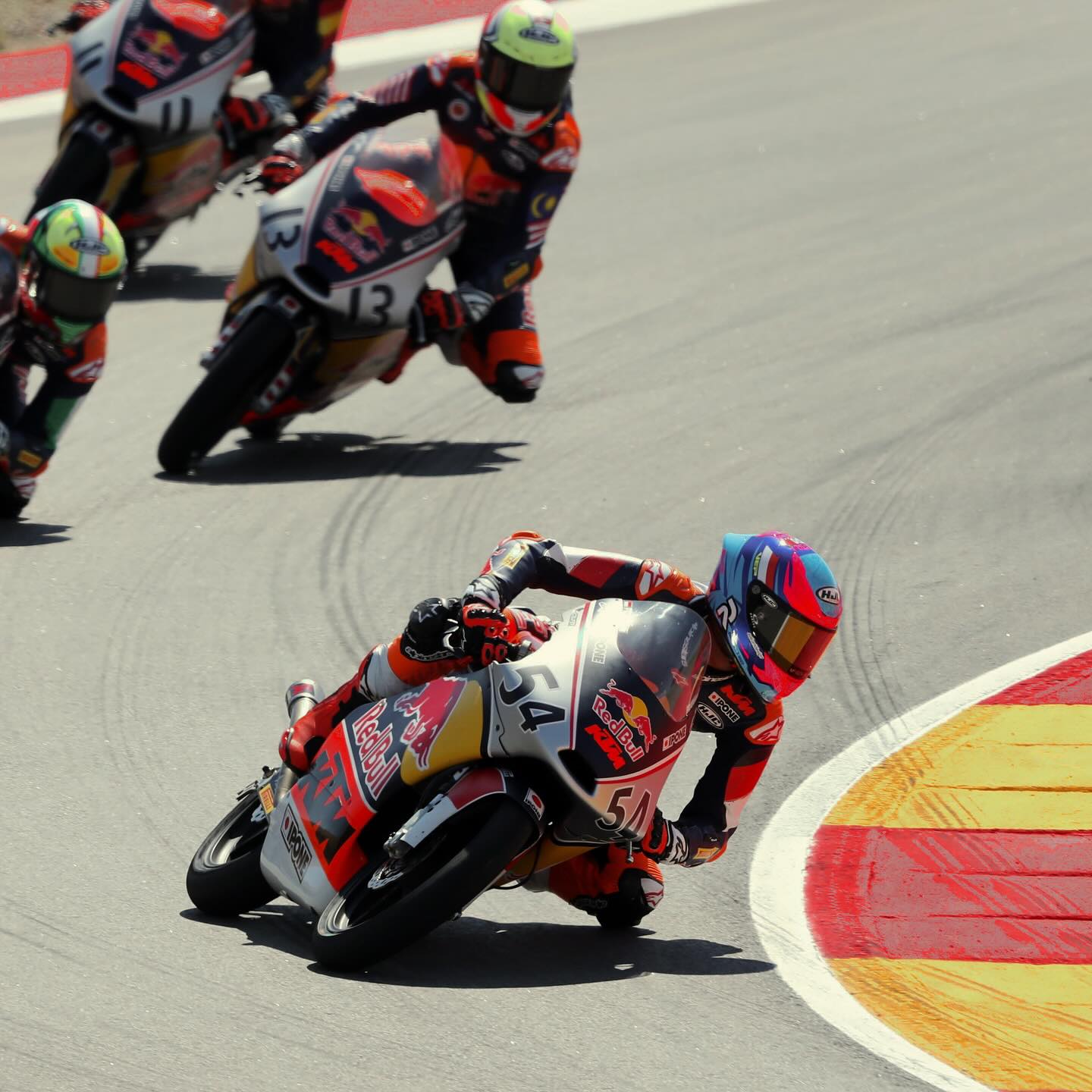 Veda Ega Pratama Start Posisi Berapa? Intip Hasil kualifikasi  Red Bull Rookies Cup Austria 2025 di sirkuit Red Bull Ring