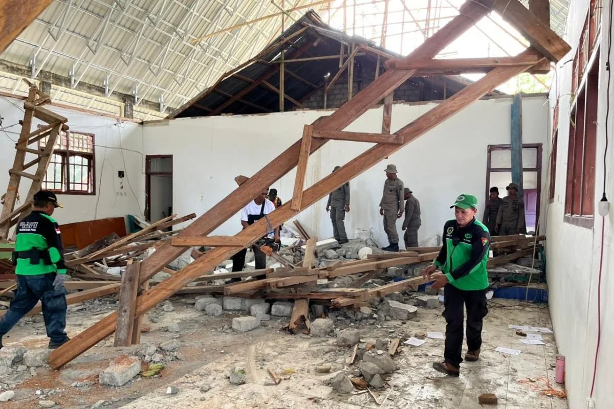 Bangunan di Kabupaten Poso rusak akibat terdampak gempa berkekuatan 6,0, Minggu (17/8/2025).