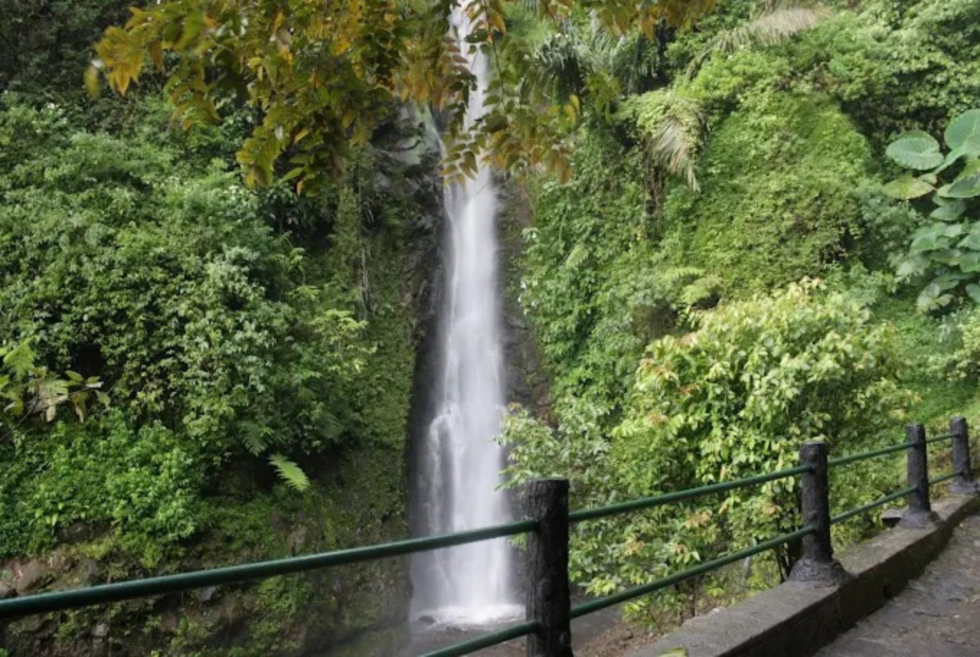 Air Terjun Parang Ijo jadi salah satu lokasi wisata yang bisa jadi rujukan untuk dikunjungi.