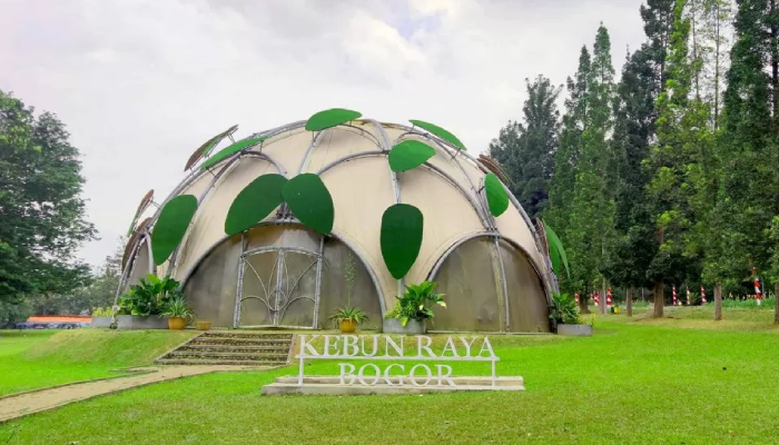 Kebun Raya Bogor.