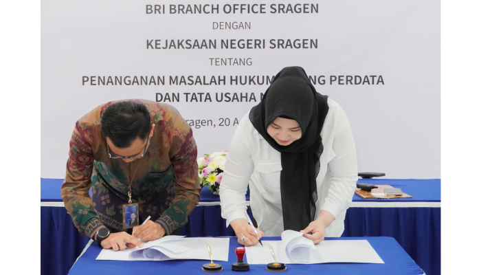 Penandatanganan Perjanjian Kerja Sama terkait Penanganan Masalah Hukum di Bidang Perdata dan Tata Usaha Negara antara BRI Kantor Cabang Sragen dan Kejari Sragen untuk periode 2025-2026.