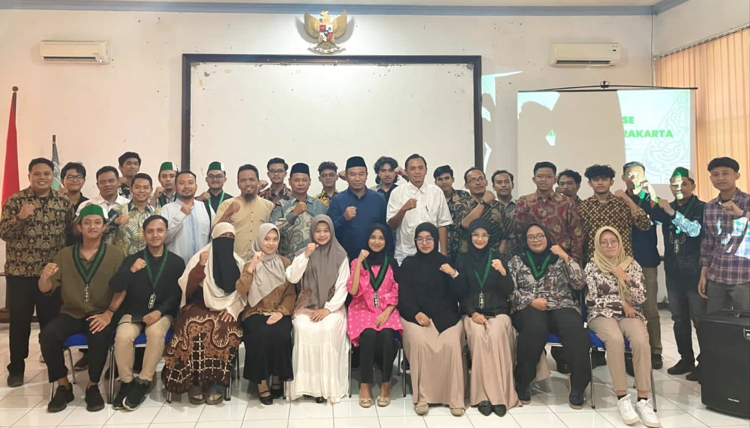 Bupati Sigit Pamungkas sempatkan hadir di latihan kader HMI Solo Raya di Sragen. (Ahmad Khairudin/Radar Solo)