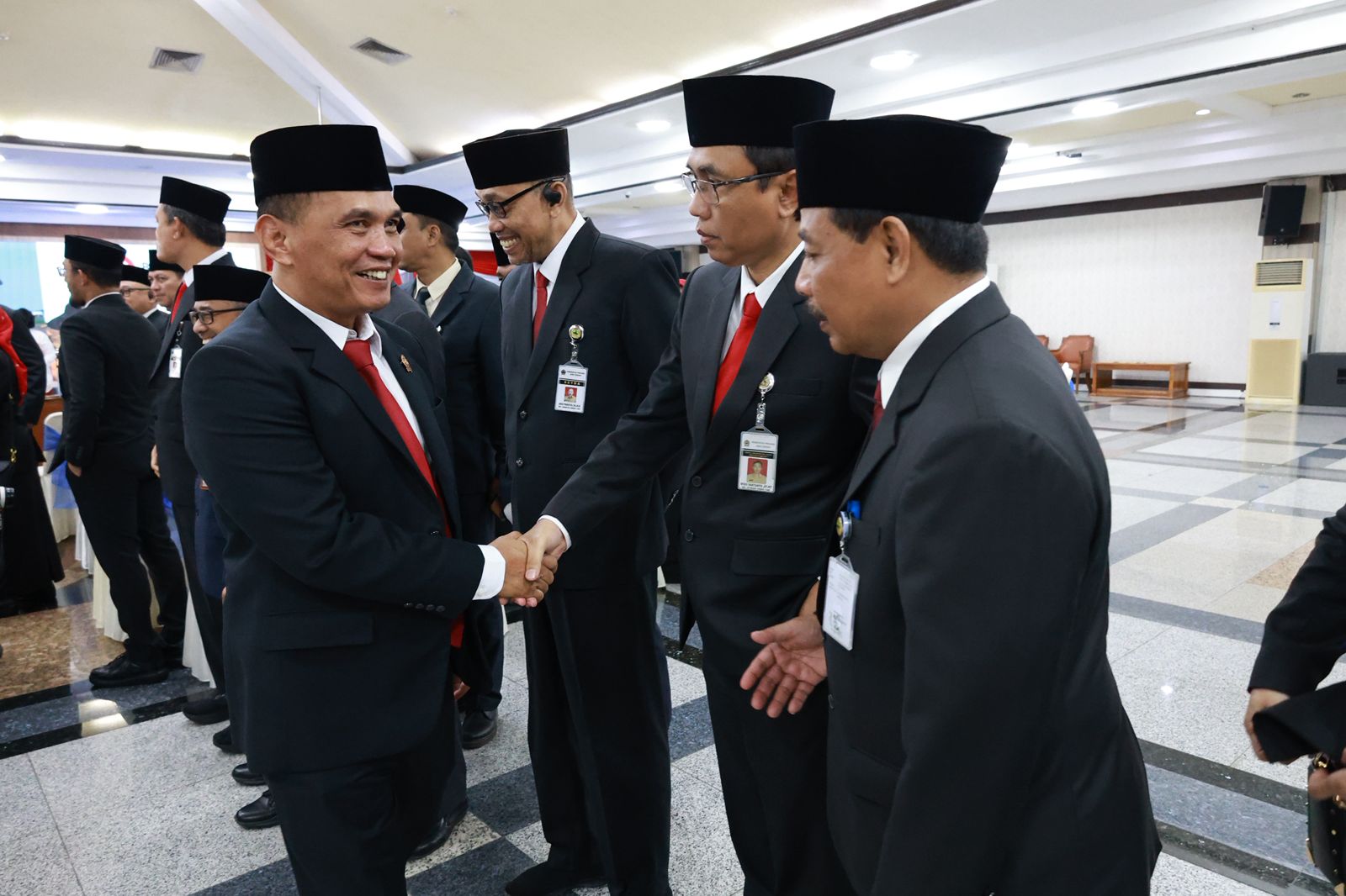 Ketua DPRD Jateng Sumanto meminta agar pengembangan dan pendayagunaan ormas lebih ditekankan pada upaya merangsang partisipasi dan keswadayaan masyarakat.