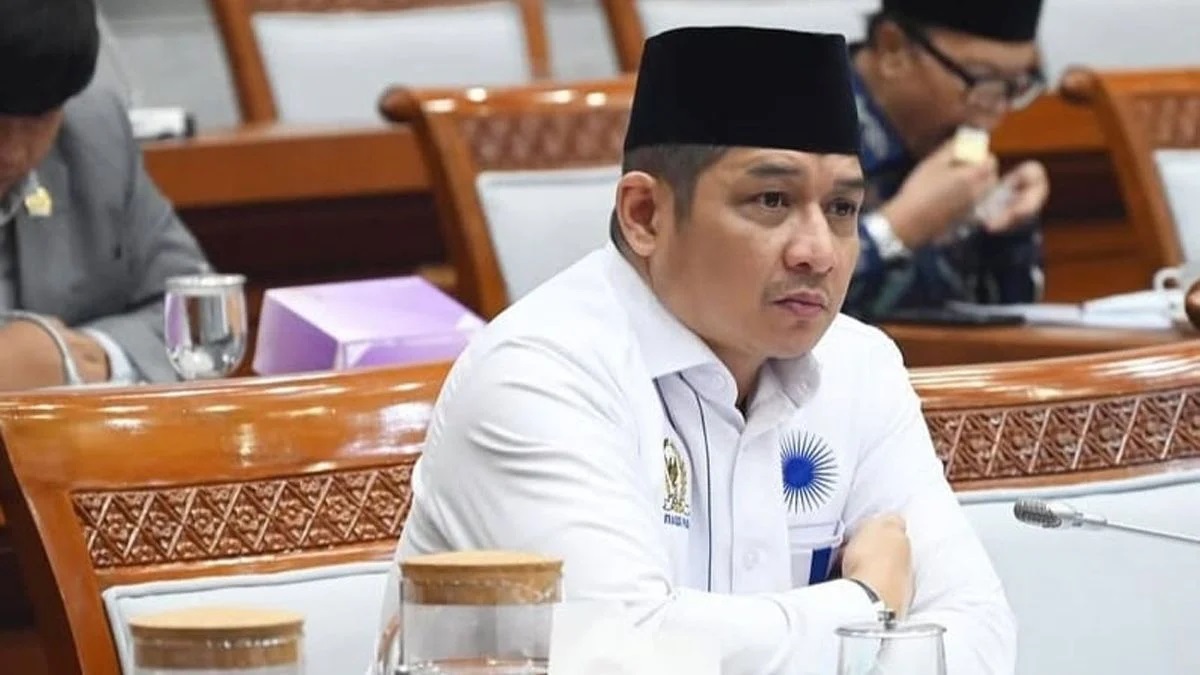 Video viral klaim Pasha Ungu mundur dari DPR RI gegara uang haram dipastikan hoaks. Ini 6 fakta di balik kabar bohong tersebut.