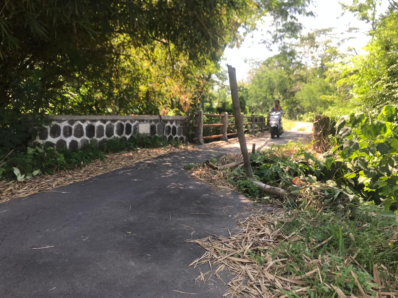 Jembatan rusak di Desa Jurug, Kecamatan Mojosongo, Boyolali sangat membahayakan.