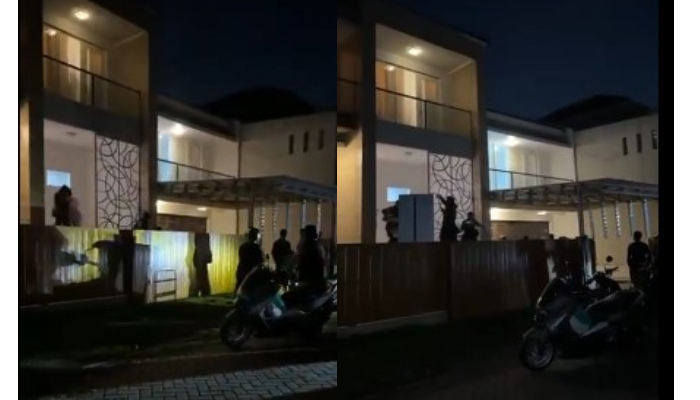 Kondisi rumah Nafa Urbach di Perumahan Kebayoran Essence, Bintaro, Tangerang Selatan yang dijarah massa.