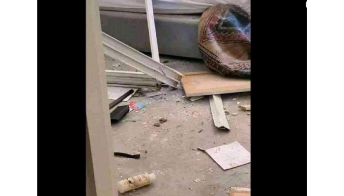 Foto asli, yang kemudian dinarasikan merupakan suasana rumah Ahmad Sahroni dengan benda misterius Black Mamba.