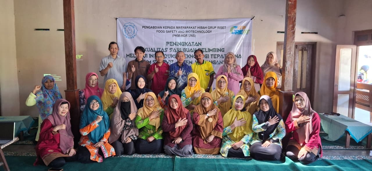 CARI SOLUSI: Grup Riset Keamanan Pangan dan Bioteknologi, Prodi Ilmu Teknologi Pangan UNS beri pendampingan ke UMKM Starvit di Desa Jetis Wetan, Jaten, Karanganyar.