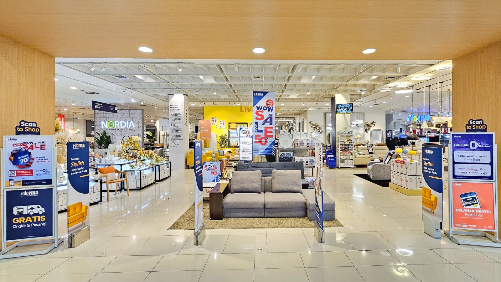Early WOW Sale INFORMA SOLO PARAGON hanya 7 hari, diskon furnitur hingga 70%, Beli 1 Gratis 1, cicilan 0%, belanja hemat & stylish.