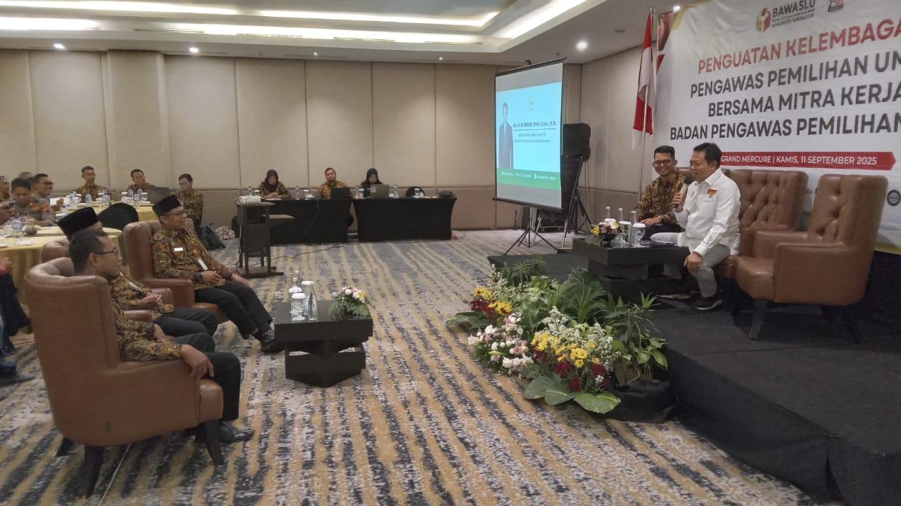 Anggota Komisi II DPR RI, Muhamad Toha diskusi penguatan kelembagaan Bawaslu yang digelar Bawaslu Sukoharjo, Kamis (11/9).