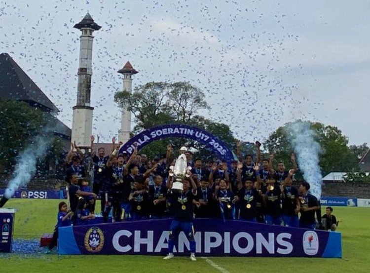 Persika Karanganyar U-17 sukses menjadi juara Piala Soeratin U-17 di Stadion Sriwedari (17/9/2025).