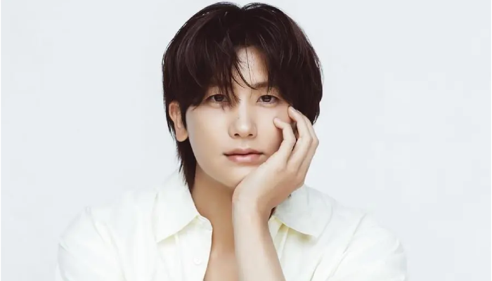 Park Hyung Sik.