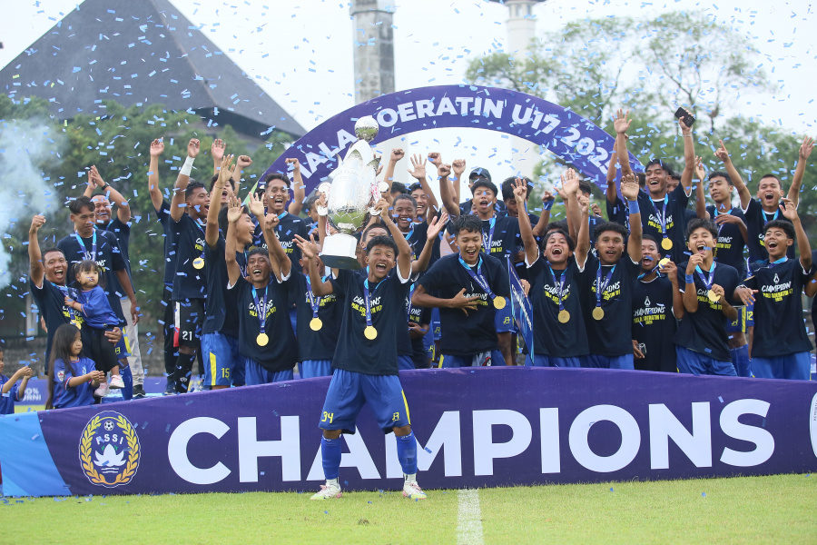 Persika Karanganyar meraih gelar Piala Soeratin U-17 Nasional