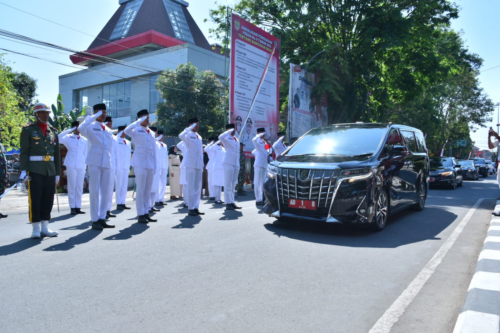Iringan kendaraan Forkompimda Sukoharjo saat peringatan HUT Ke-80 Kemerdekaan RI, 17 Agustus lalu.