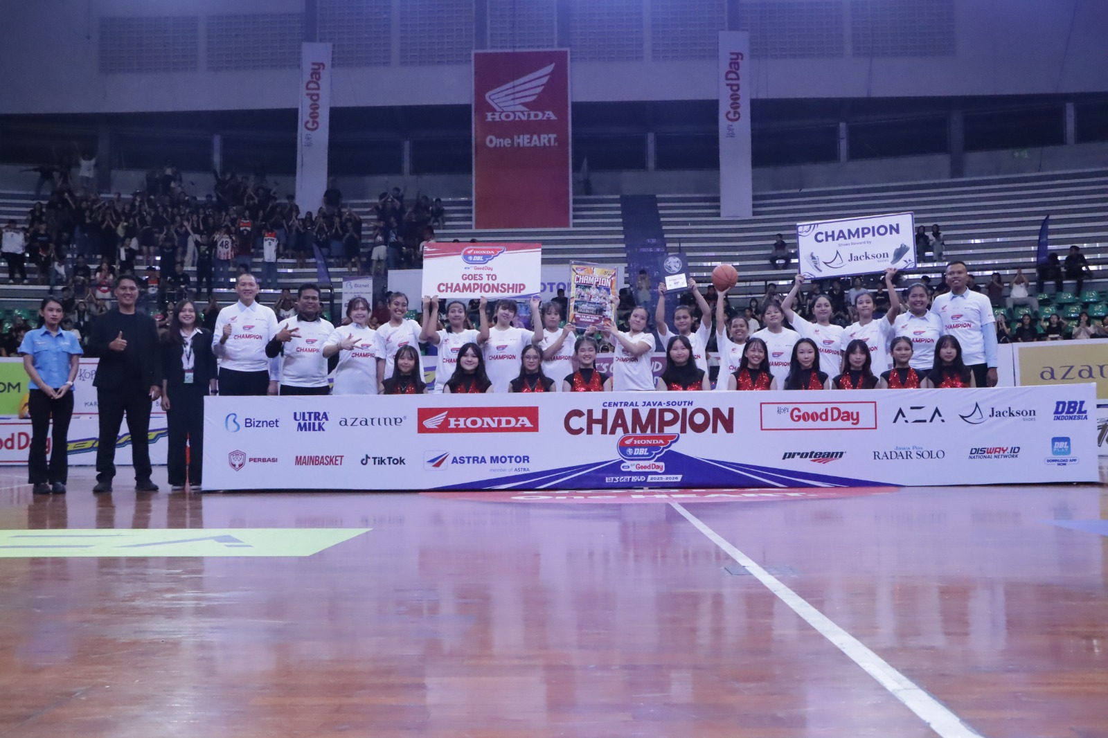 SMA Kalam Kudus Sukoharjo Juara Honda DBL Solo with Kopi Good Day 2025 Central Java-South di Sritex Arena (25/9/2025).