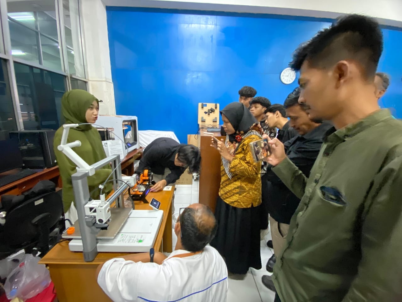 BUMDes Mulur, Kecamatan Bendosari ikuti pelatihan penerapan teknologi pada bank sampah melalui program Zero Waste Tourism di Kampung Wisata Proklim Pojok Asri Mulur, Jumat (26/9).