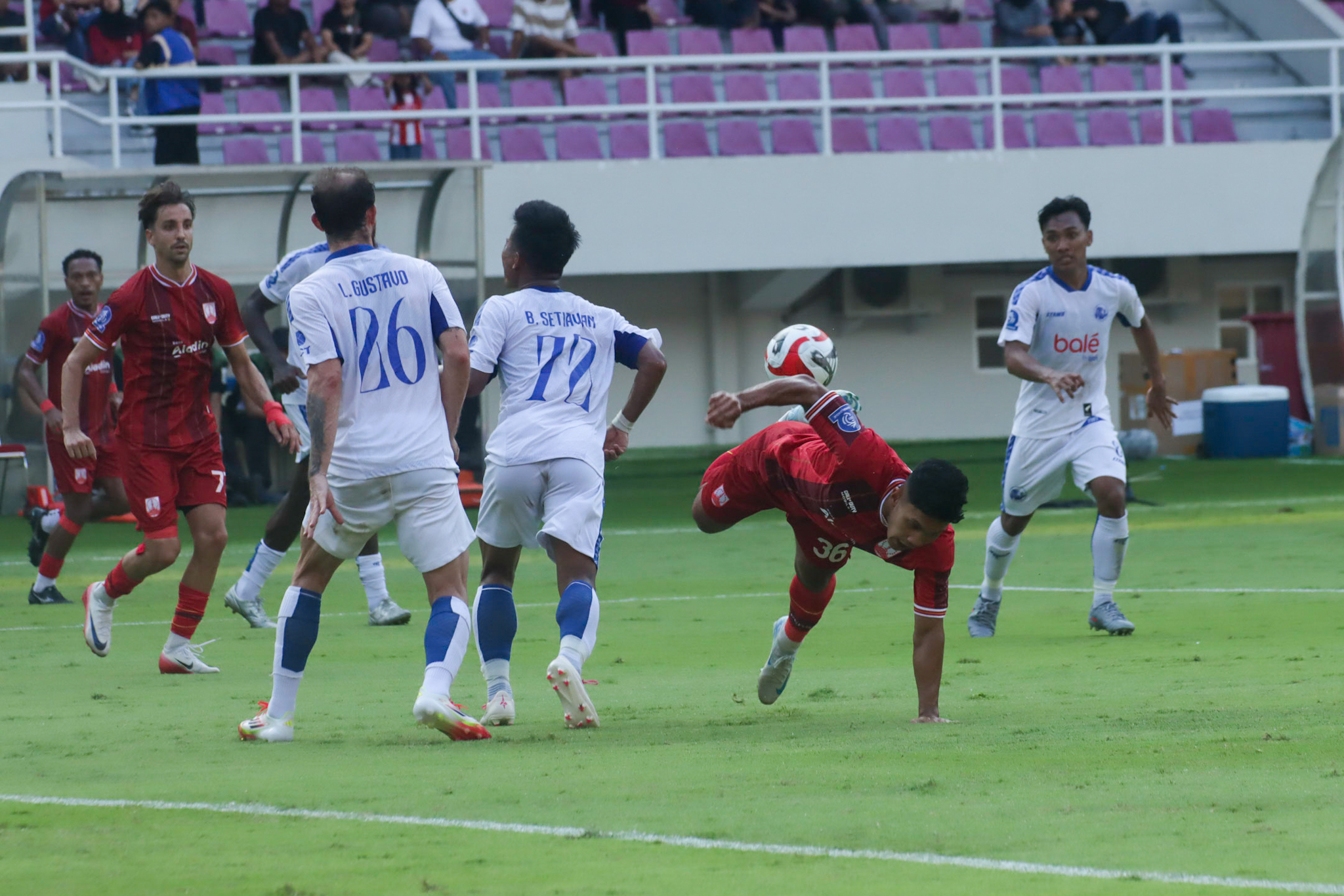 Pertandingan Persis Solo melawan Arema FC di Stadion Manahan (28/9/2025).