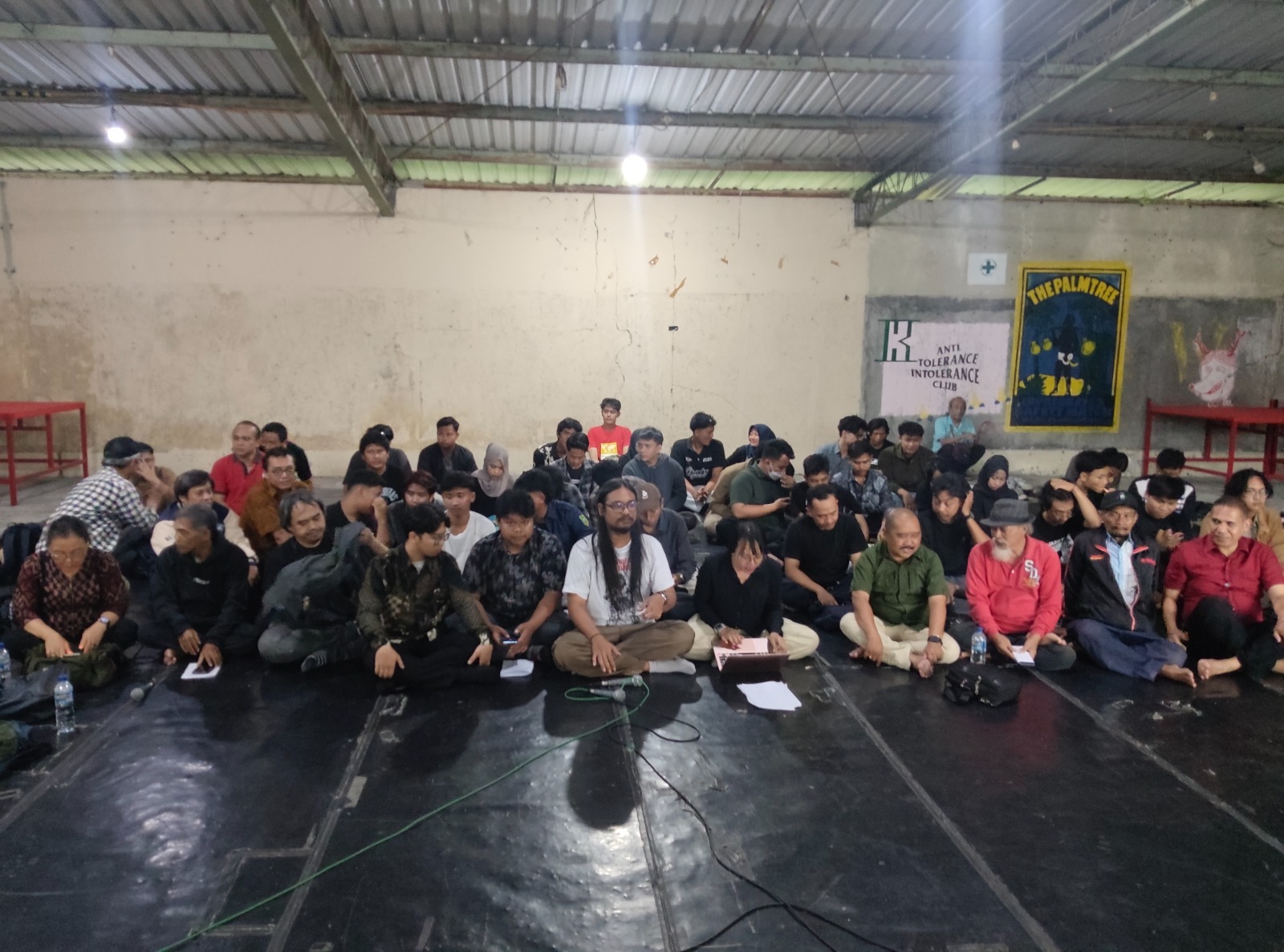 Jaringan Masyarakat Sipil Solo Raya kecam kriminalisasi aktivis. (Silvester Kurniawan/Radar Solo)