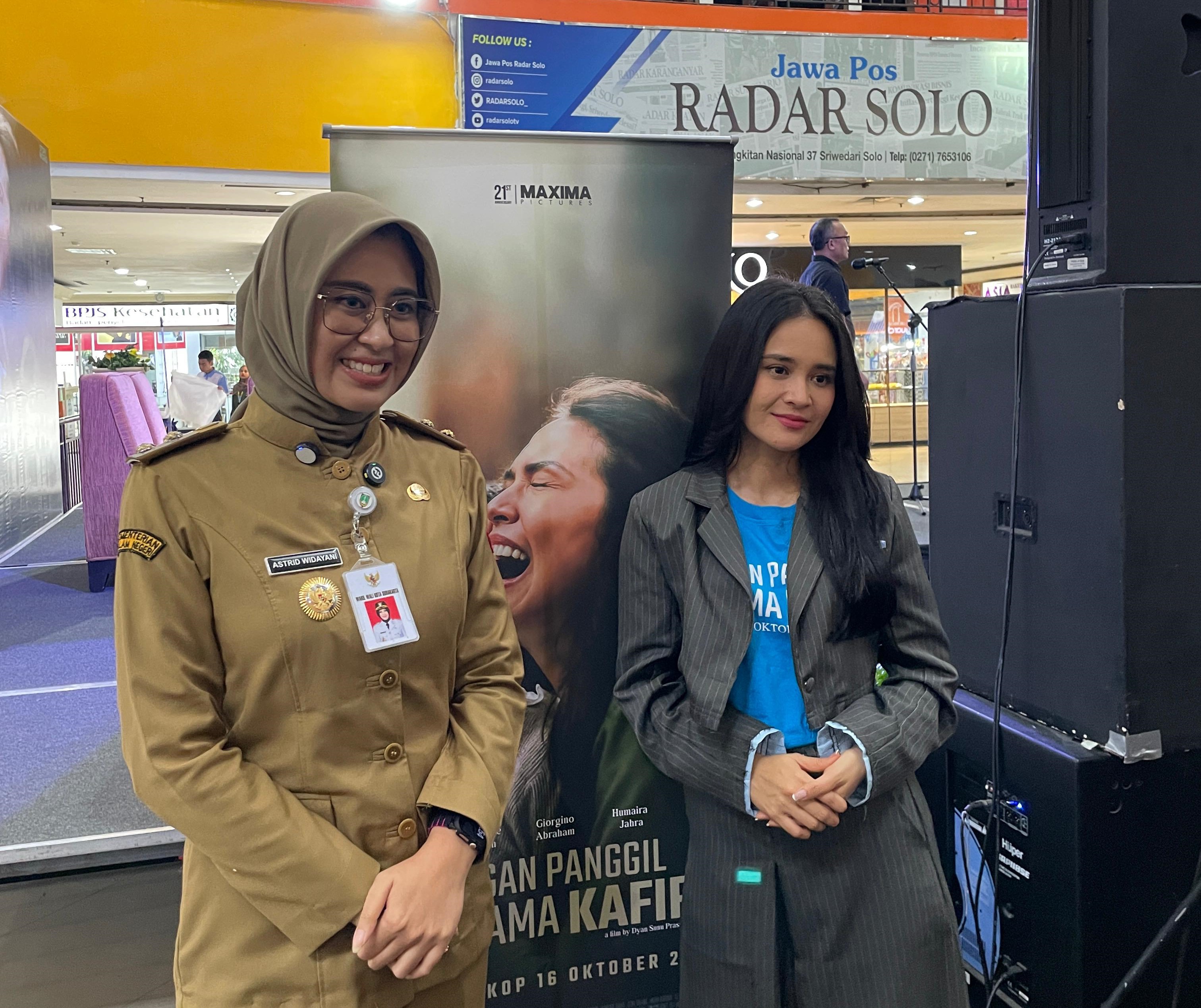 Wakil Wali Kota Solo Astrid Widayani dan Michelle Ziudith hadiri workshop Film dan Nonton Perdana (Nobar) &ldquo;Jangan Panggil Mama Kafir&rdquo; di Neo Solo Grand Mall.