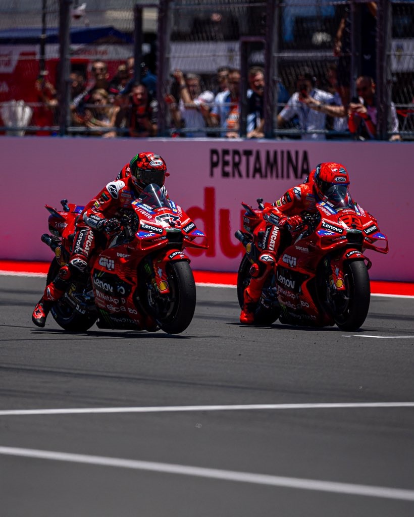 Jadwal MotoGP Mandalika 2025 berlangsung 3-5 Oktober di Lombok. Catat agenda balap lengkap dan dukung pembalap  Indonesia