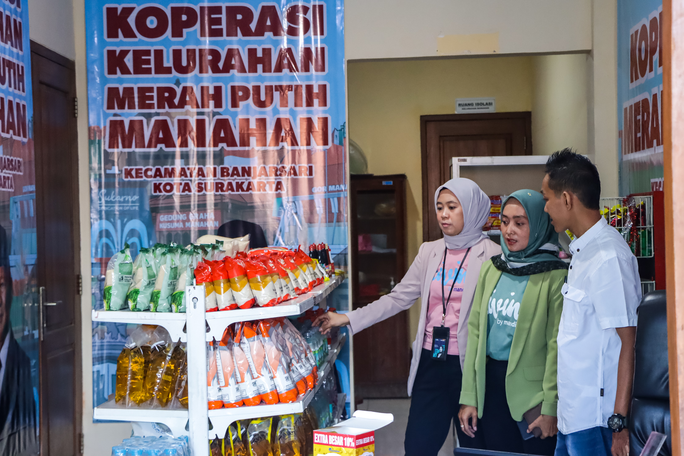 Salah satu unit usaha KMP di Kelurahan Manahan, Banjarsari, Solo.