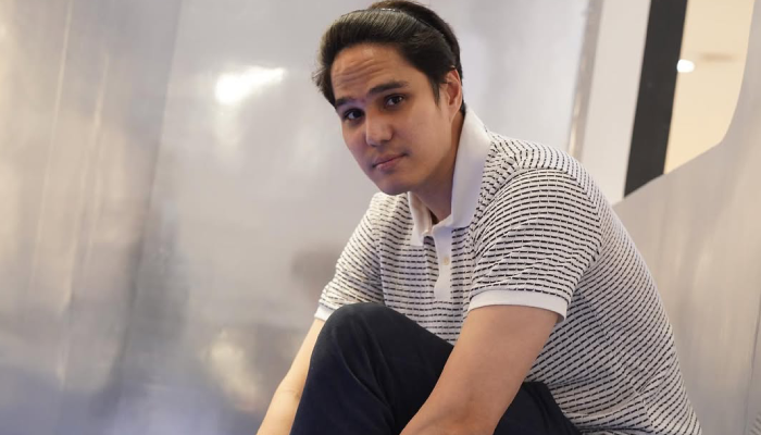 Mischa Chandrawinata.