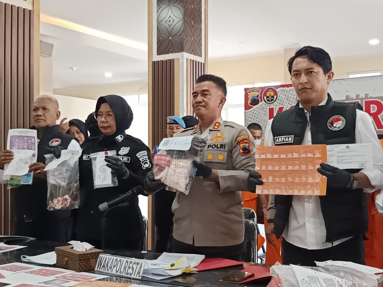 BARANG BUKTI: Polresta melakukan rilis perkara kasus narkotika di Mapolresta.