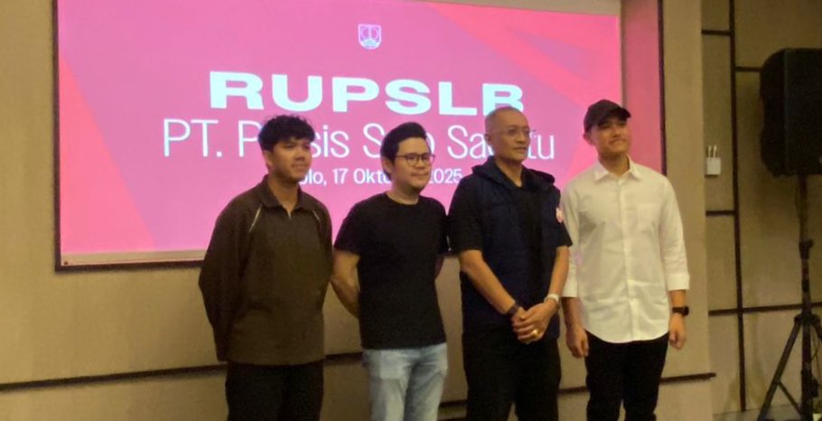 ADA WAJAH BARU: Jajaran pemegang saham hadir dalam RUPSLB PT. Persis Solo Saestu di Hotel Alila, Jumat (17/10).