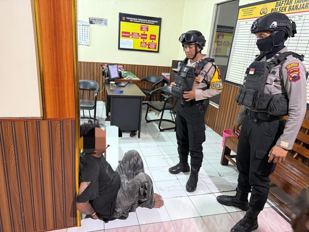 LESU: Pria berinisial ROHP, 33, warga Mojosongo diamankan pihak kepolisian usai hampir di massa.