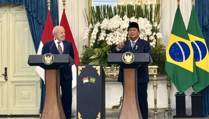 Presiden Prabowo Subianto dan Presiden Brazil Luiz In&aacute;cio Lula da Silva di Ruang Kredensial, Istana Merdeka, Jakarta, Kamis (23/10/2025).