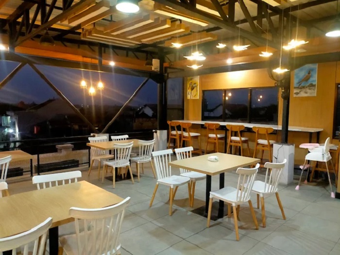 Ornito Cafe: Tempat Ngopi Kekinian untuk Nugas dan Rayakan Momen Spesial di Solo