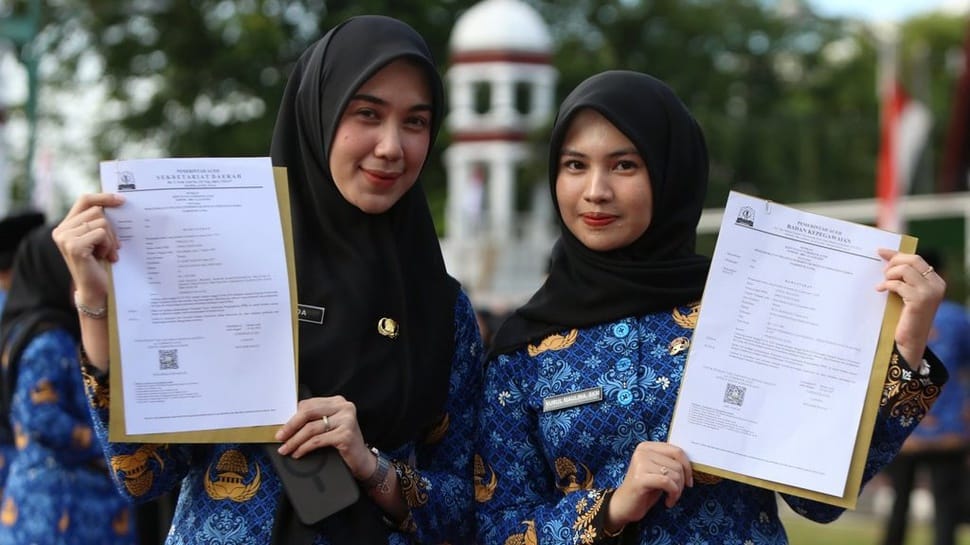 Gaji PPPK Paruh Waktu 2025 cair setelah terbit SPMT dan mulai bertugas. Simak aturan lengkap dan skema pembayarannya.