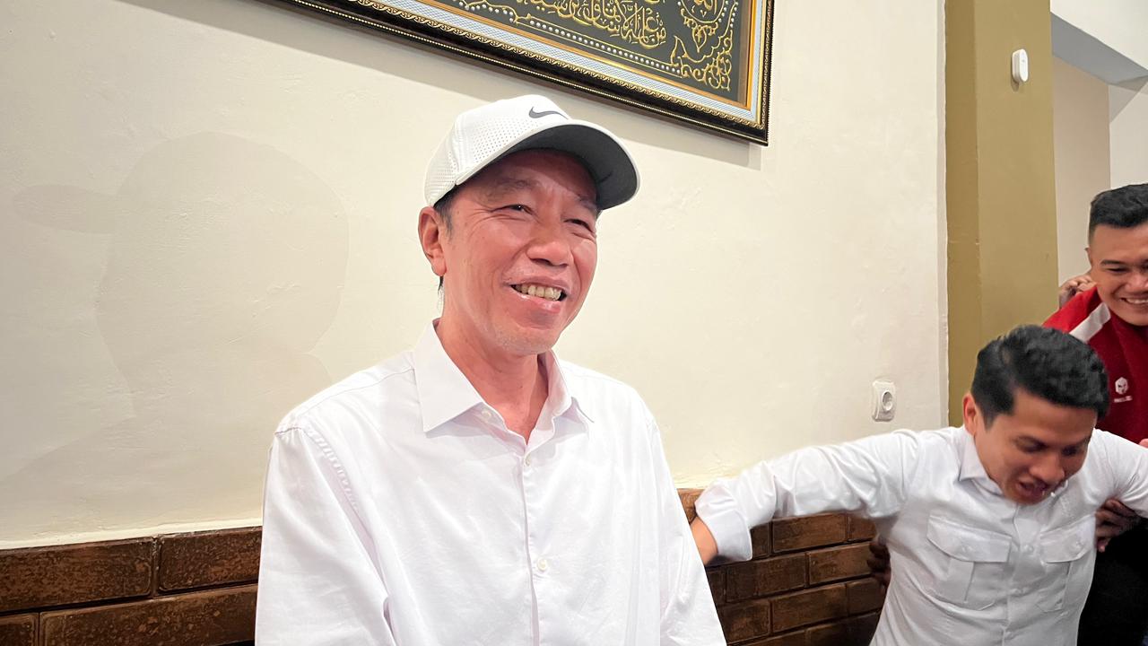 Presiden ke-7 RI Joko Widodo (Jokowi) beri keterangan ke awak media.