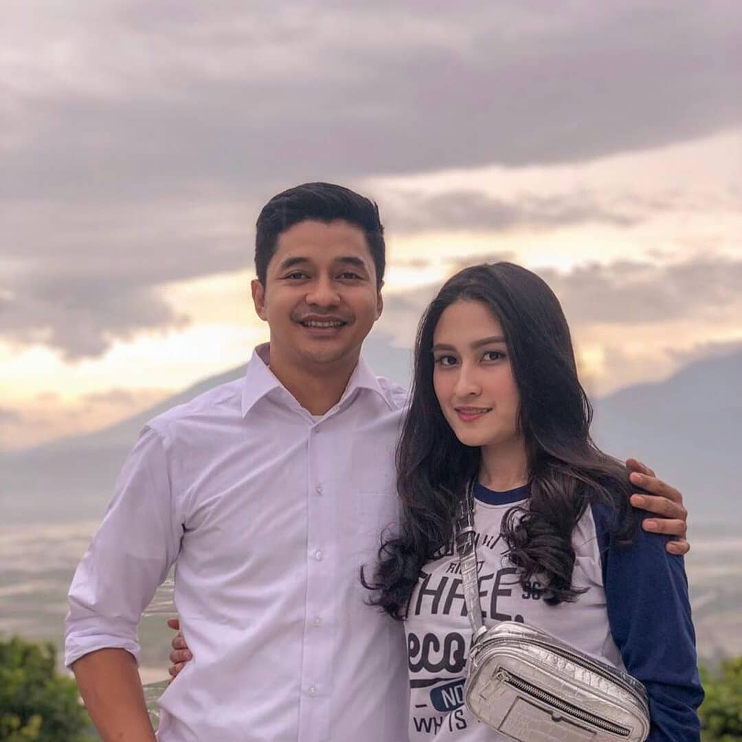 Apa Penyebab Adly Fairuz dan Angbeen Rishi Cerai? 5 Tahun Rumah Tangga Kini di Ujung Tanduk, Sidang pertama dijadwalkan 6 November 2025.
