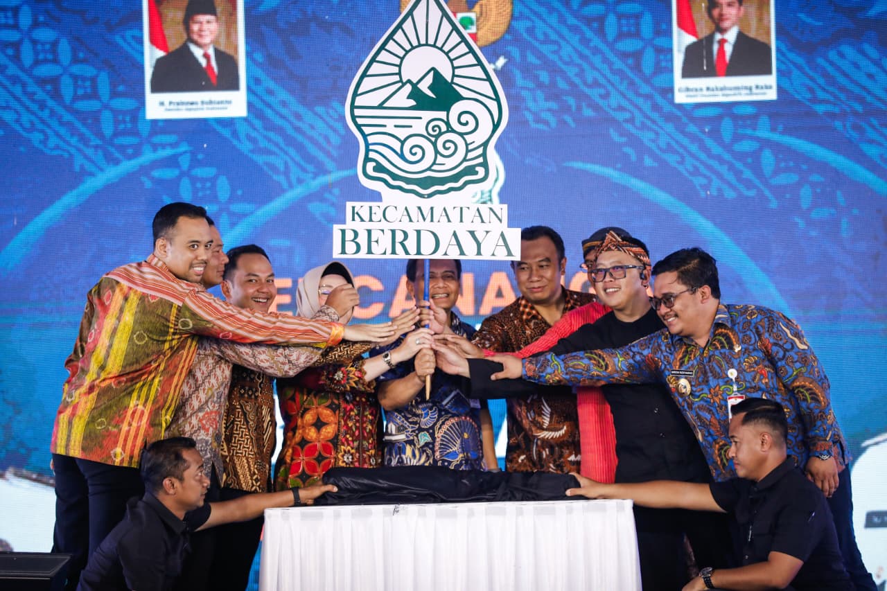Memberdayakan Warga ala Gubernur Jateng Ahmad Luthfi Melalui Program Kecamatan Berdaya
