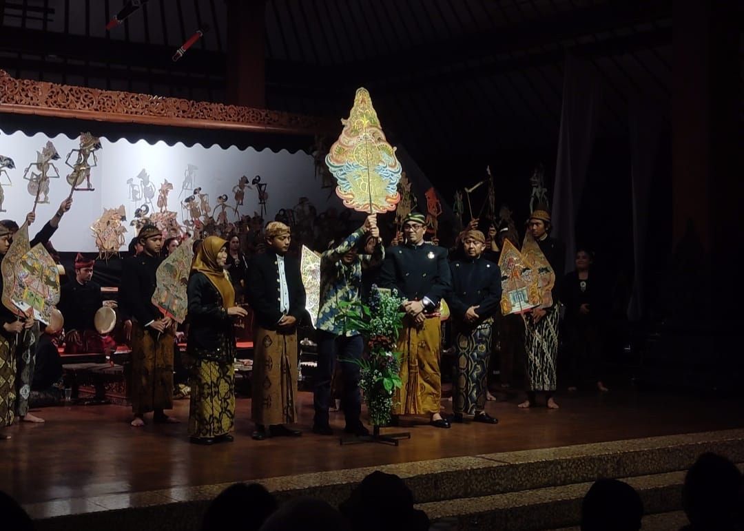 Pembukaan Hari Wayang Dunia di Pendhapa Agung K.G.PH Djojo Kusuma Institut Seni Indonesia (ISI) Surakarta, Sabtu (1/11/2025) malam.