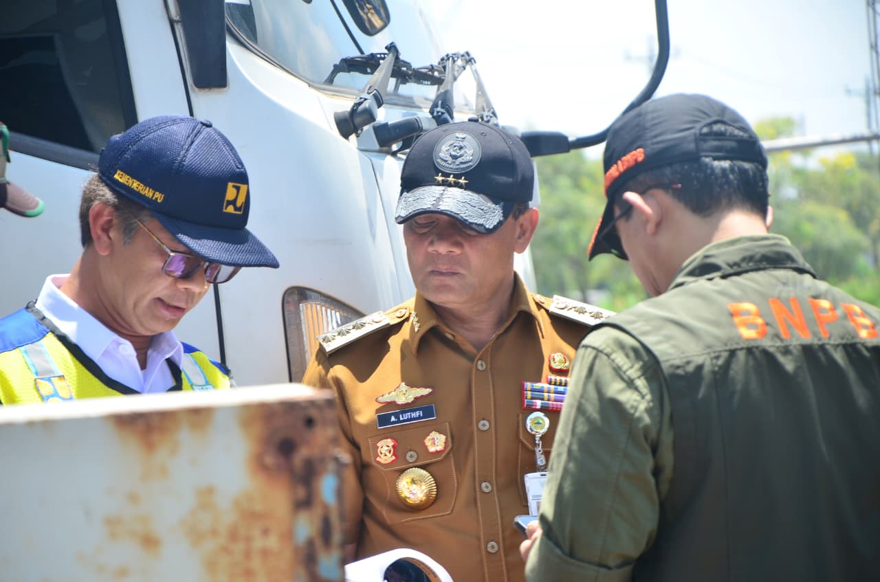 Banjir Semarang Mulai Surut, Gubernur Jateng Ahmad Luthfi Pastikan Penanganan Berlanjut hingga 2027