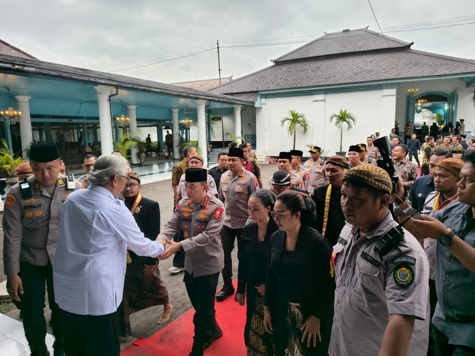Kapolri Jenderal Listyo Sigit takziah ke Keraton Solo, Selasa (4/11/2025).