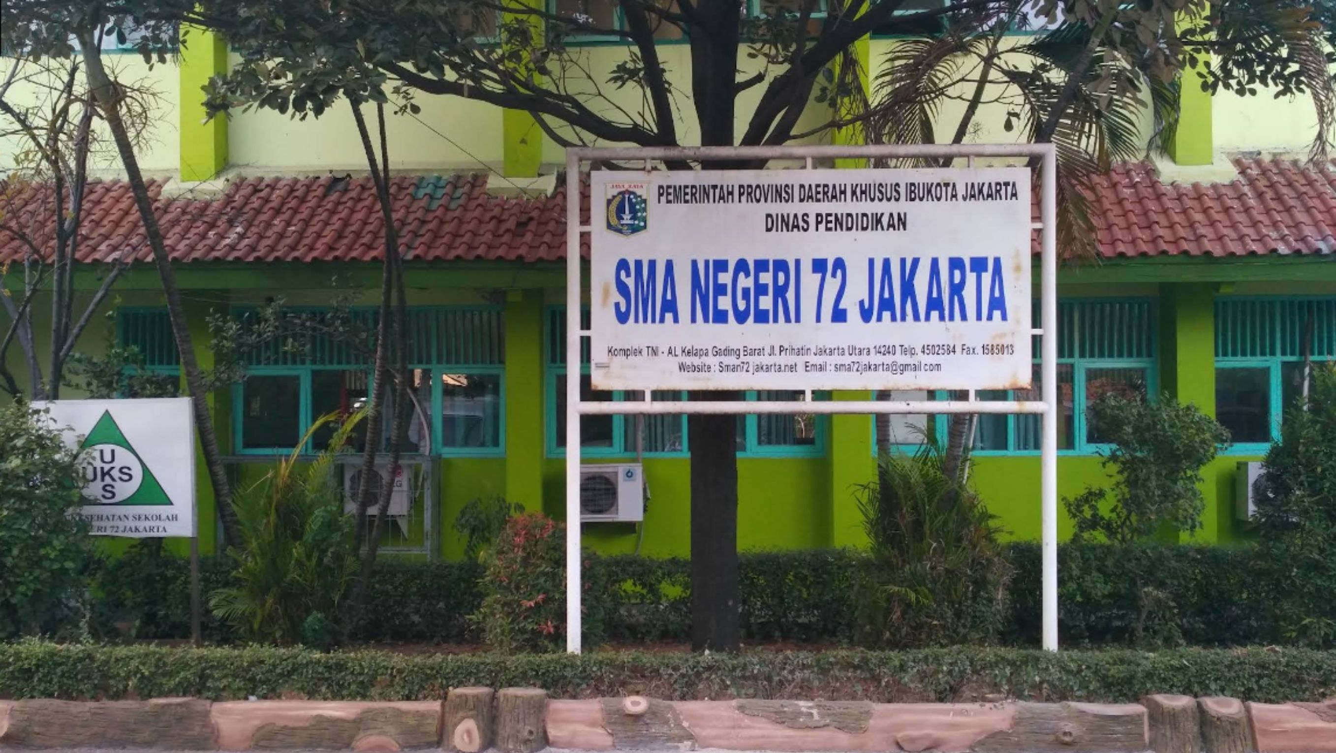 Kronologi Ledakan di SMAN 72 Jakarta saat Salat Jumat: Saksi Sebut Ada Orang Mencurigakan Masuk Masjid