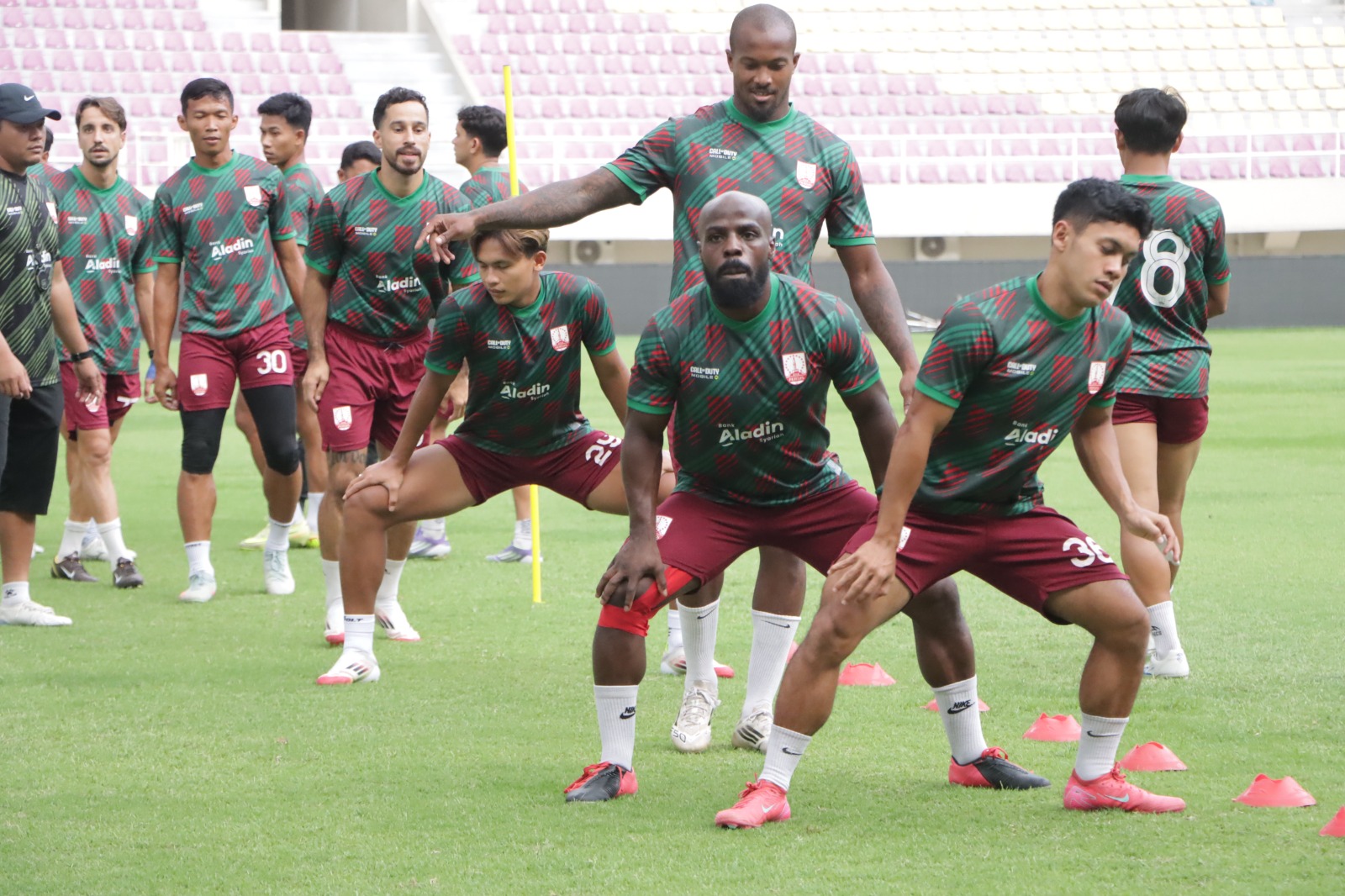 Pemain Persis Solo jalani latihan di Stadion Manahan.