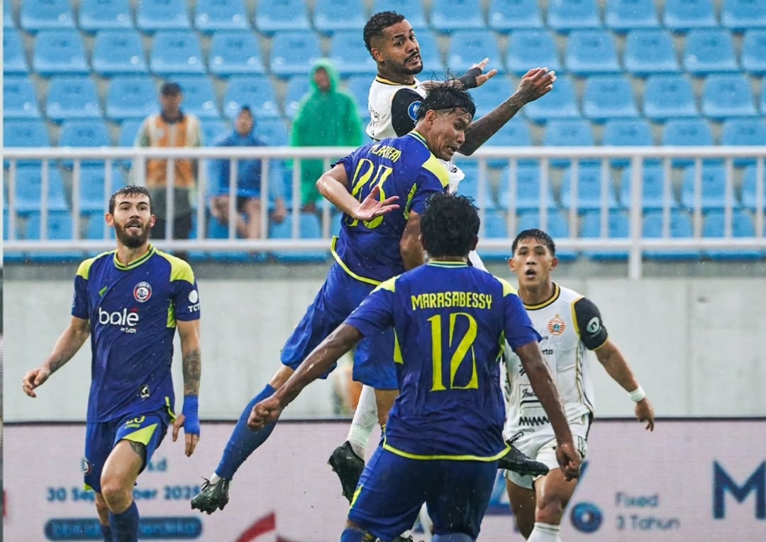 Laga Persija Jakarta vs Arema FC di Liga 1.